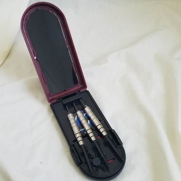 2 Dart Set Carriers - Picture 6 of 10